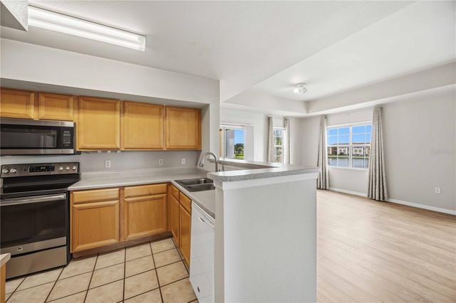 1025 VILLAGIO CIRCLE 208, Sarasota, FL 34237
