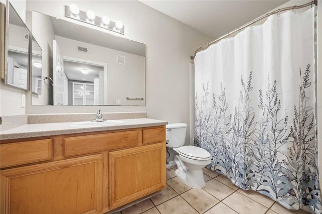 1025 VILLAGIO CIRCLE 208, Sarasota, FL 34237