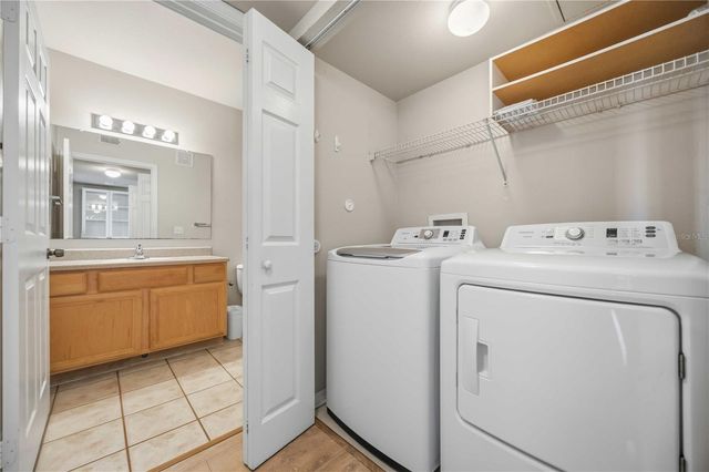 1025 VILLAGIO CIRCLE 208, Sarasota, FL 34237