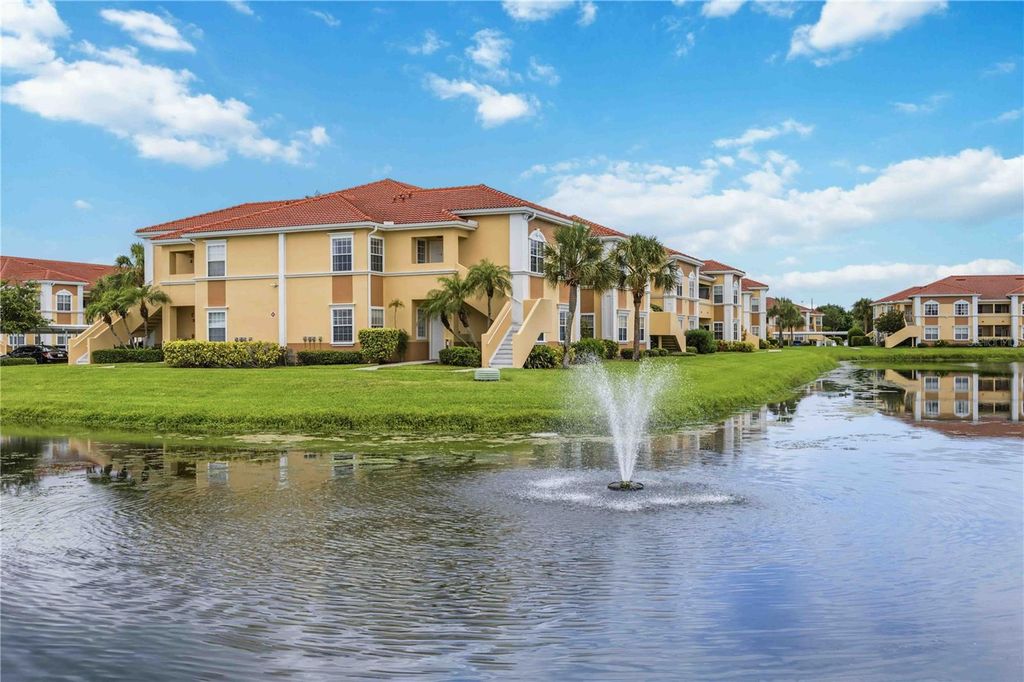 1025 VILLAGIO CIRCLE 208, Sarasota, FL 34237