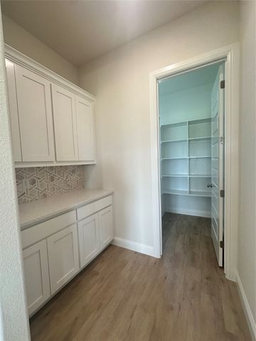 215 Stuart Street, Paradise, TX 76073