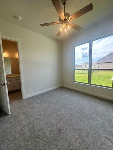 215 Stuart Street, Paradise, TX 76073