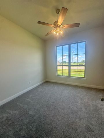 215 Stuart Street, Paradise, TX 76073