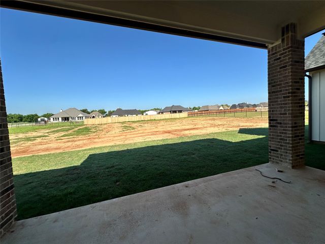 215 Stuart Street, Paradise, TX 76073