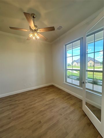 215 Stuart Street, Paradise, TX 76073