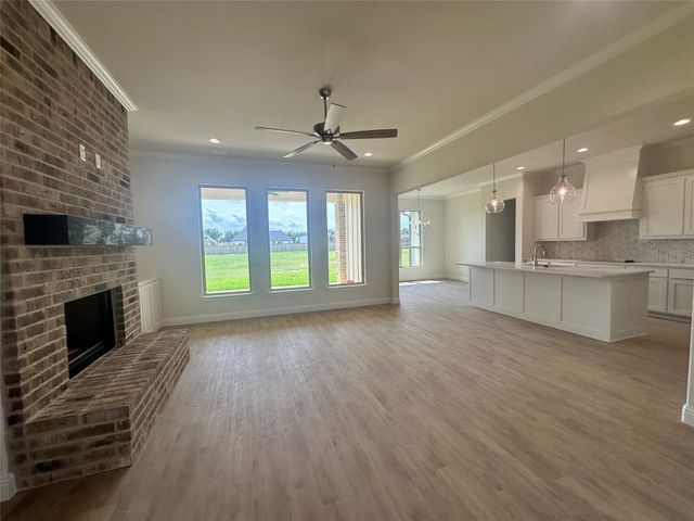 215 Stuart Street, Paradise, TX 76073