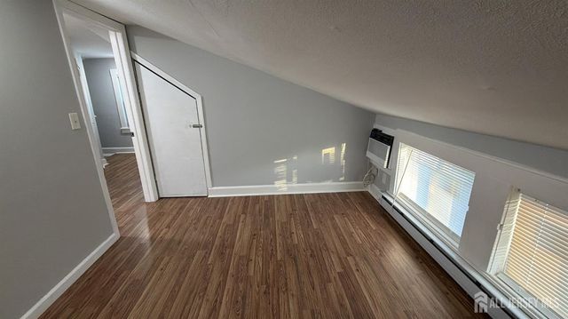 463 Valmere Avenue, Piscataway, NJ 08854