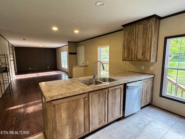 122 Green Acres, Clarkrange, TN 38553