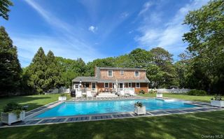 45 Bellows Terrace B, Hampton Bays, NY 11946