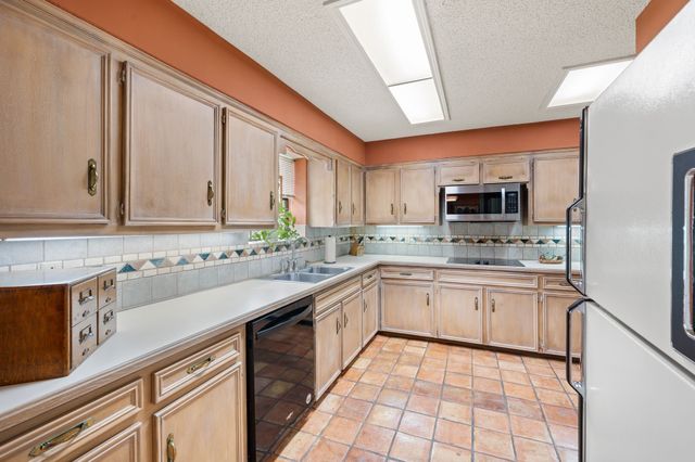 3910 Larkin Lane, Garland, TX 75043