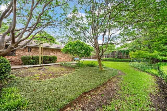 3910 Larkin Lane, Garland, TX 75043