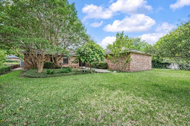 3910 Larkin Lane, Garland, TX 75043