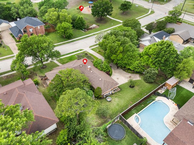 3910 Larkin Lane, Garland, TX 75043
