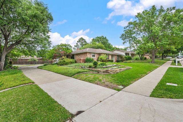 3910 Larkin Lane, Garland, TX 75043