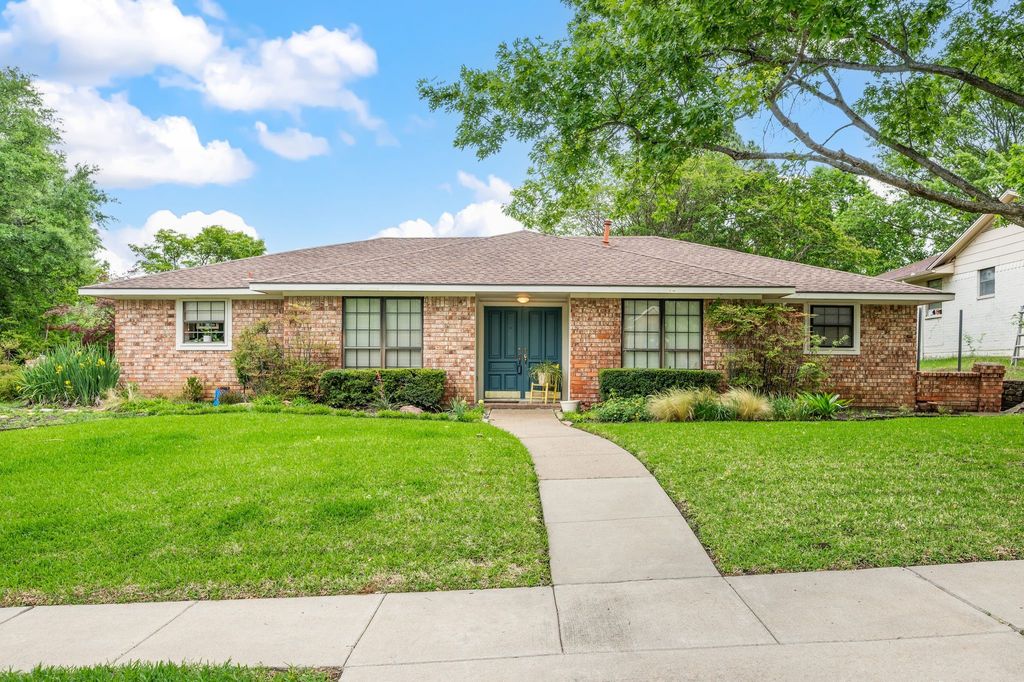 3910 Larkin Lane, Garland, TX 75043