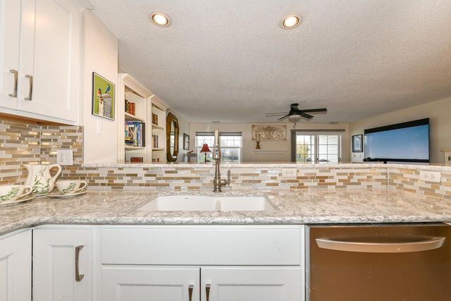2237 Landings LANE, Delavan, WI 53115