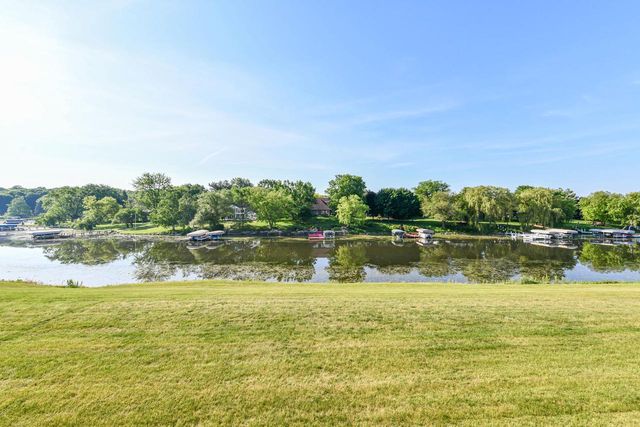2237 Landings LANE, Delavan, WI 53115