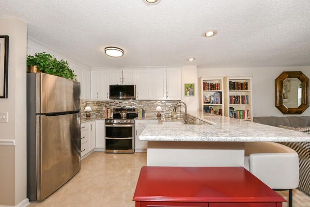 2237 Landings LANE, Delavan, WI 53115