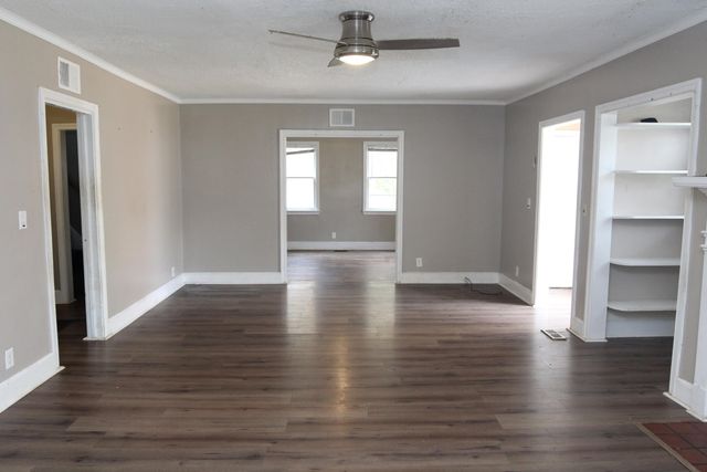 36 W Charlotte Avenue, Sumter, SC 29150