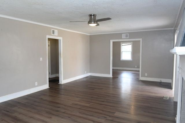 36 W Charlotte Avenue, Sumter, SC 29150