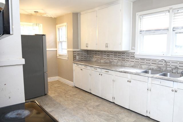 36 W Charlotte Avenue, Sumter, SC 29150