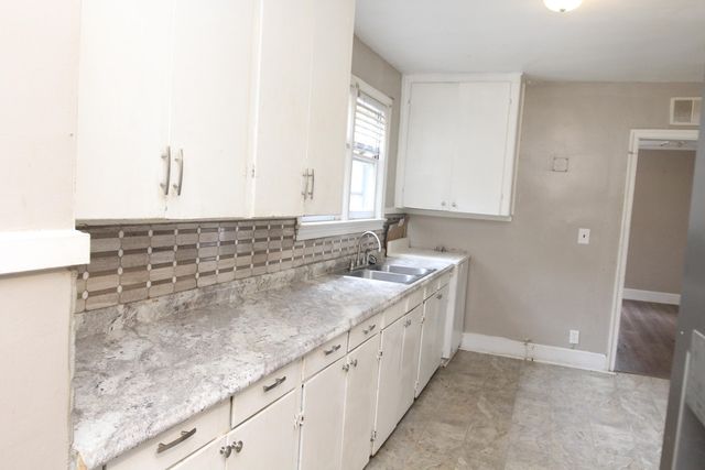 36 W Charlotte Avenue, Sumter, SC 29150