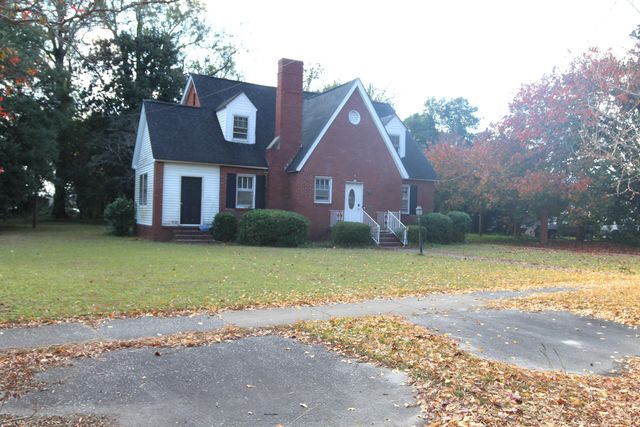 36 W Charlotte Avenue, Sumter, SC 29150