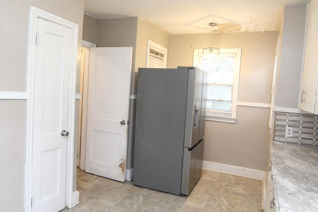 36 W Charlotte Avenue, Sumter, SC 29150