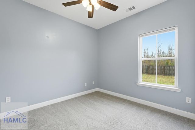 220 Cherokee Oaks Xing, Hinesville, GA 31313