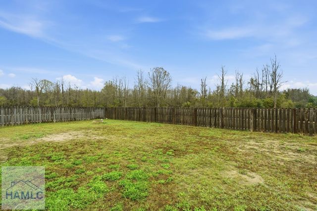 220 Cherokee Oaks Xing, Hinesville, GA 31313