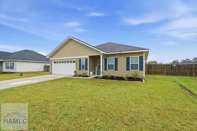 220 Cherokee Oaks Xing, Hinesville, GA 31313