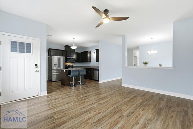 220 Cherokee Oaks Xing, Hinesville, GA 31313