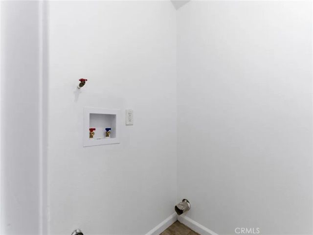 4900 8th Avenue, Los Angeles, CA 90043