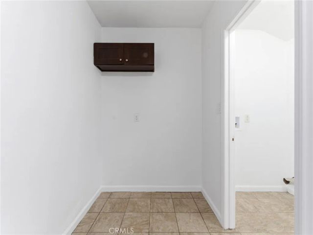 4900 8th Avenue, Los Angeles, CA 90043