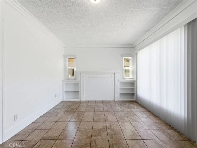 4900 8th Avenue, Los Angeles, CA 90043