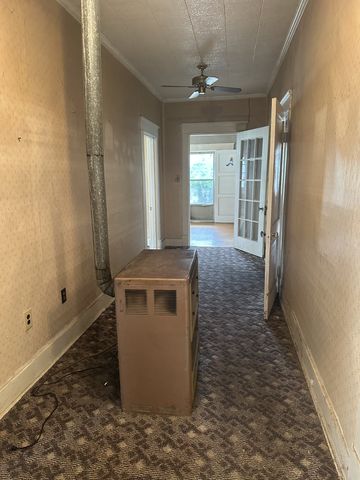 626 S 1st St, Pulaski, TN 38478