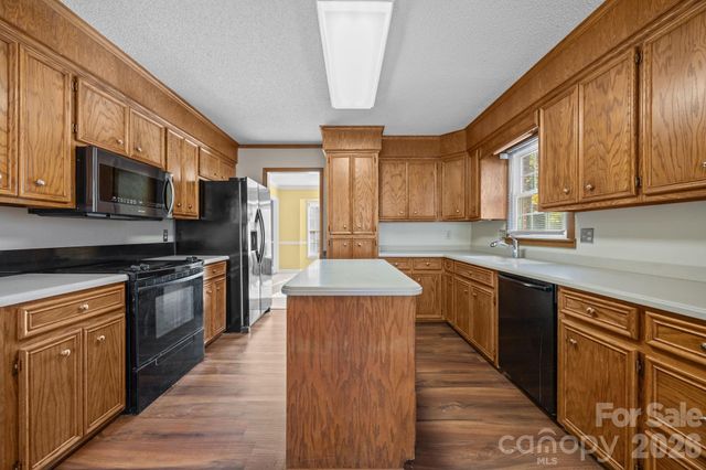 280 Birchridge Drive, Kernersville, NC 27284