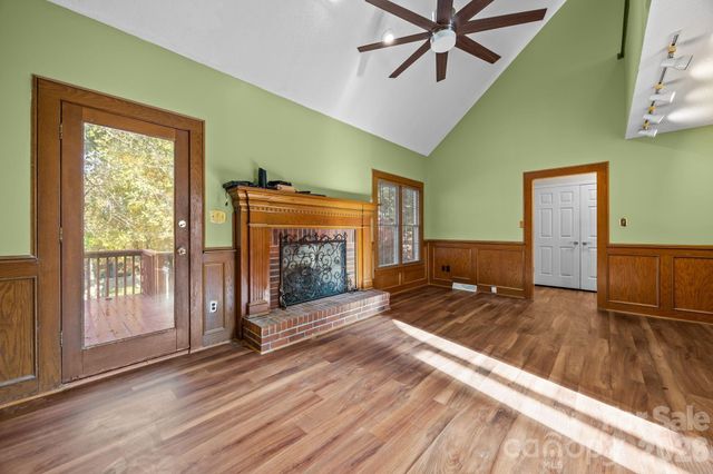 280 Birchridge Drive, Kernersville, NC 27284