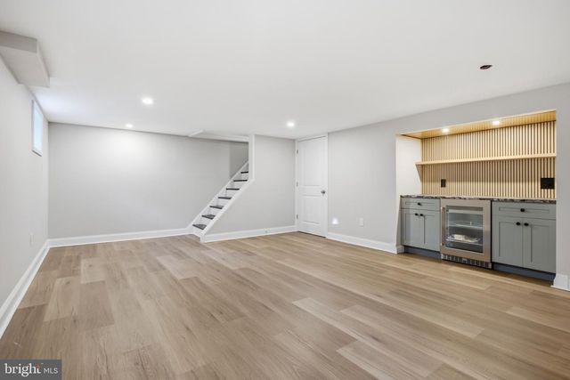 112 E THOMSON AVE, Springfield, PA 19064