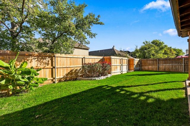 1117 Lake Hollow Drive, Little Elm, TX 75068