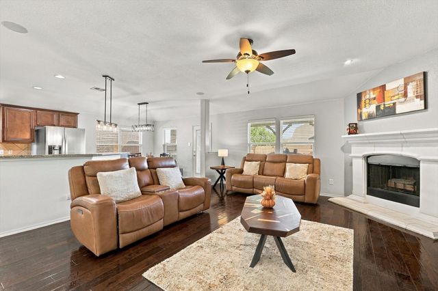 1117 Lake Hollow Drive, Little Elm, TX 75068