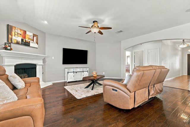 1117 Lake Hollow Drive, Little Elm, TX 75068