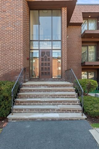 9 Thomas Street C2, Saugus, MA 01906