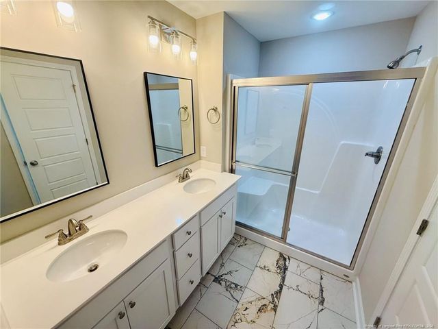 8107 King Road, Fayetteville, NC 28306