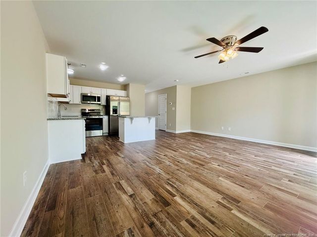 8107 King Road, Fayetteville, NC 28306