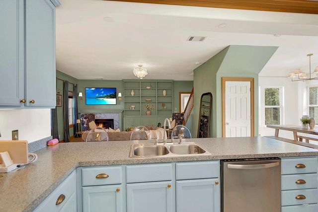 1061 Cascade TRL, San Marcos, TX 78666