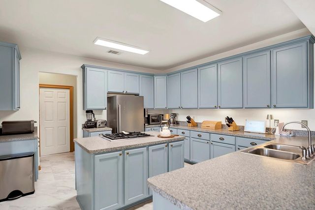 1061 Cascade TRL, San Marcos, TX 78666