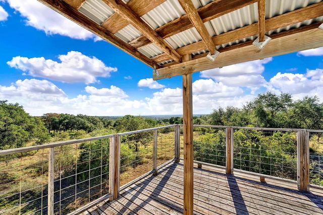1061 Cascade TRL, San Marcos, TX 78666
