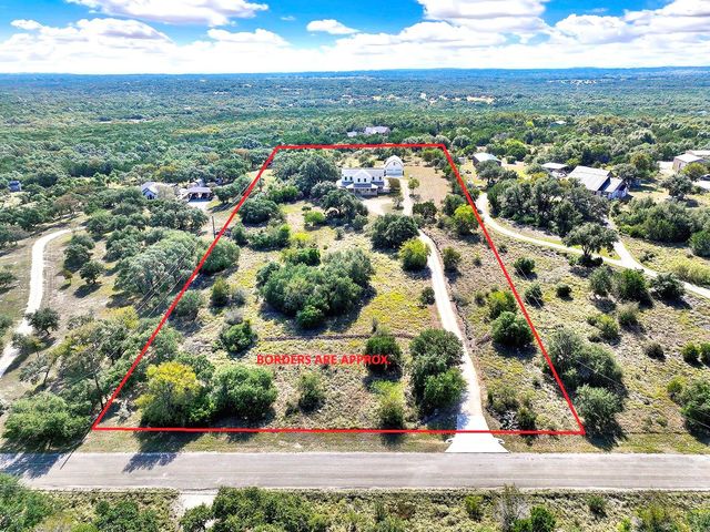 1061 Cascade TRL, San Marcos, TX 78666