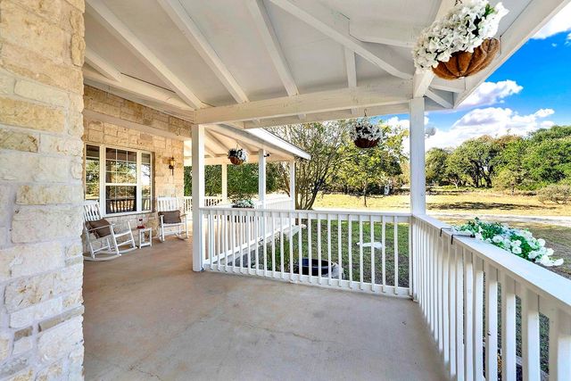 1061 Cascade TRL, San Marcos, TX 78666